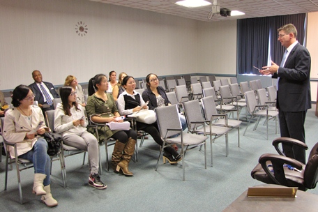 SU students and Mayor Jim Ireton