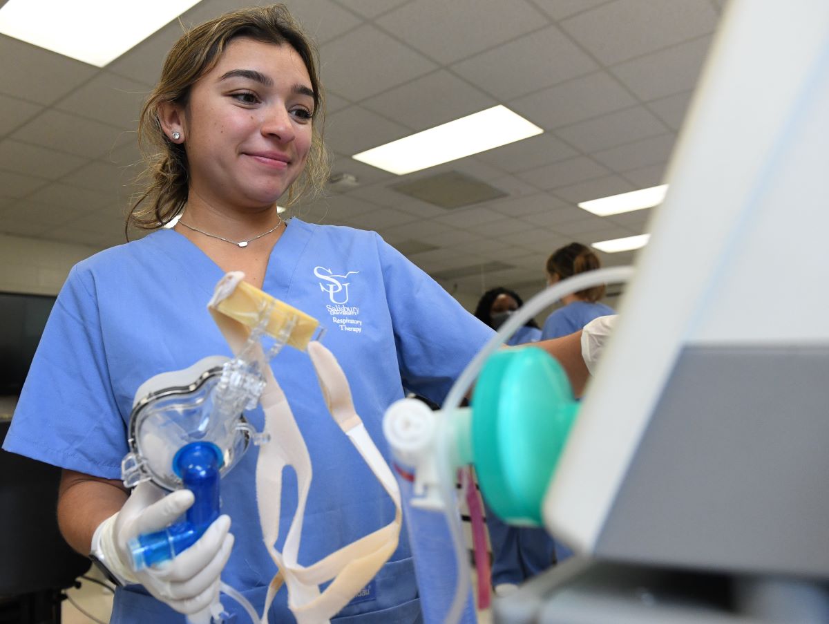 Respiratory Therapy student in lab