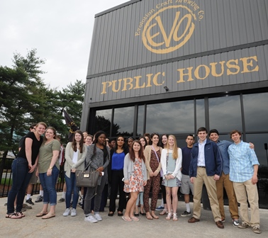 Students outside of Evo Public House