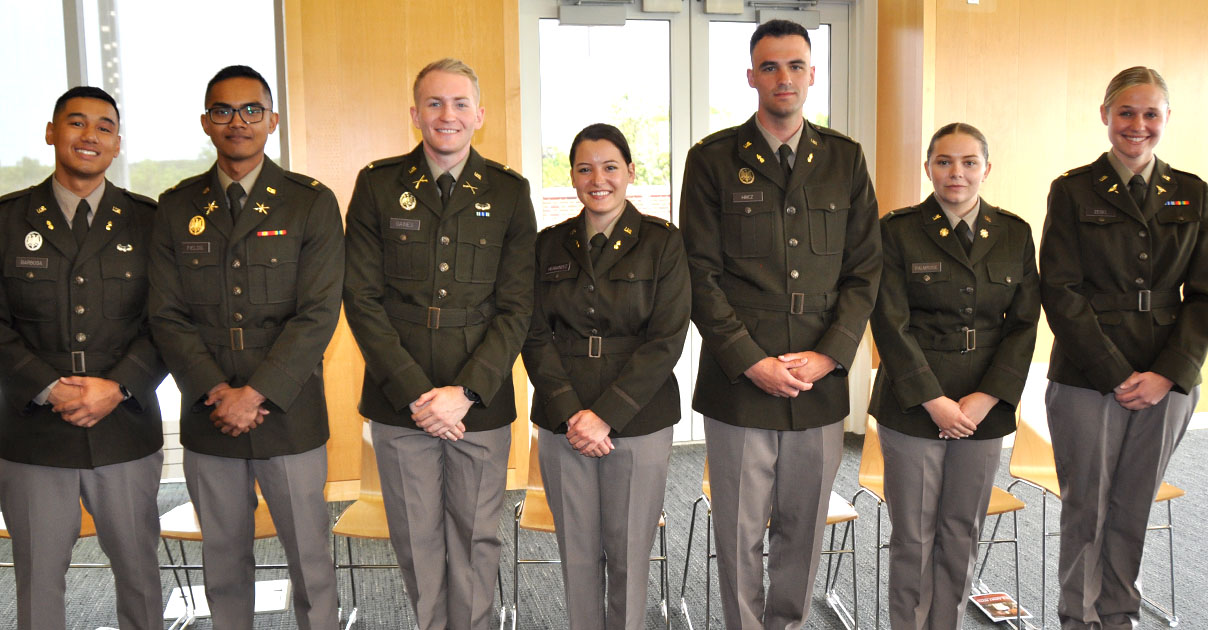 Seven SU ROTC Graduates Commissioned as U.S. Army Second Lieutenants