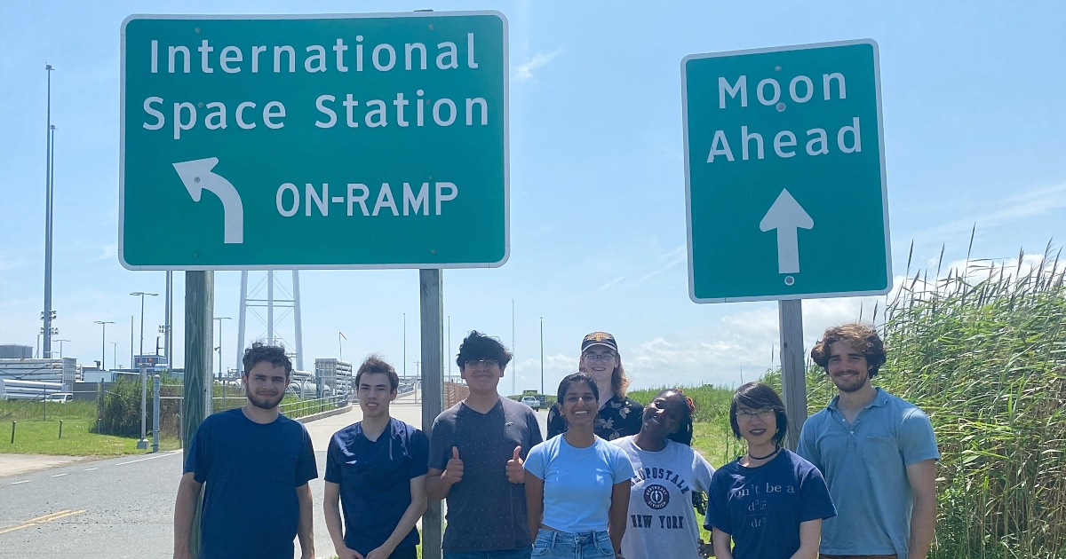 REU students on a trip to NASA Wallops Flight Facility