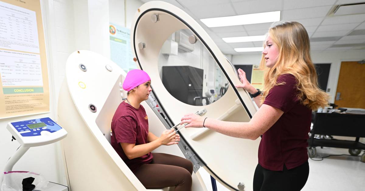 Rebecca Orr operates the BodPod